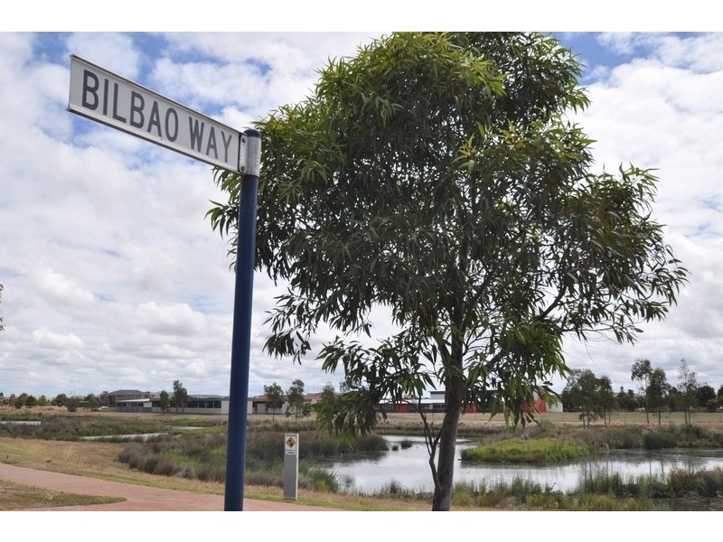 7 Bilbao Way, Point Cook VIC 3030