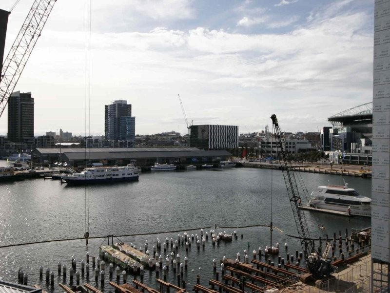 71P/111 Merchant Street, Docklands VIC 3008