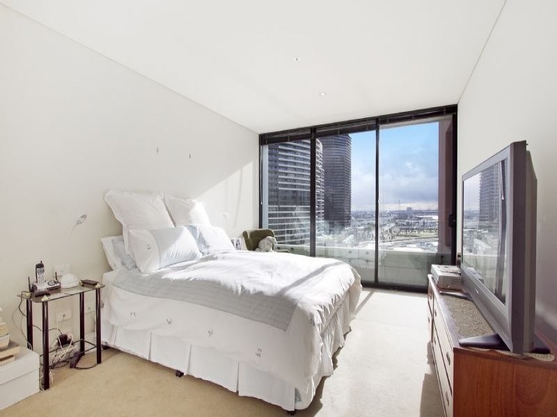 1703/50 Lorimer Street, Docklands VIC 3008