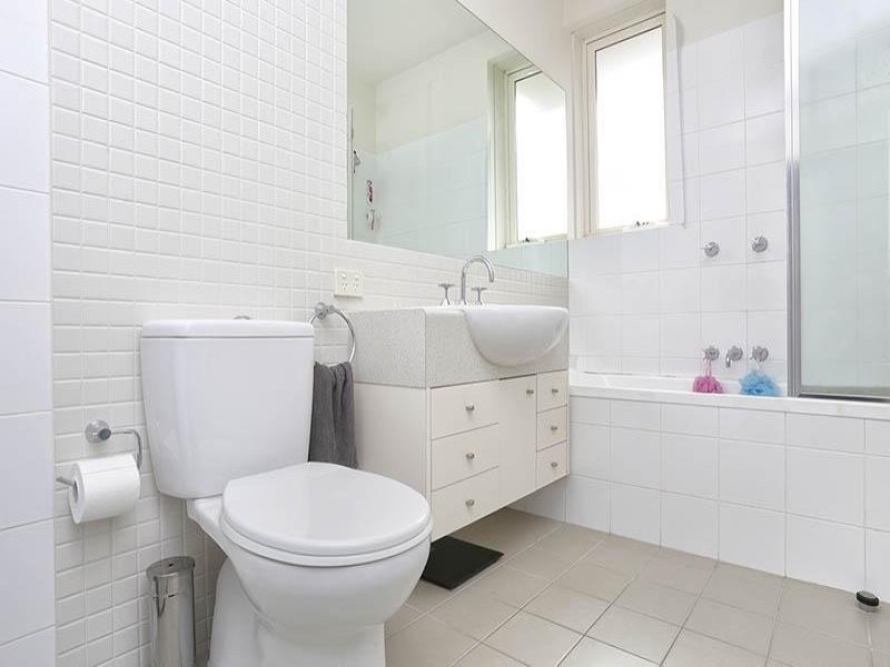 9/45 Marine Parade, St Kilda VIC 3182