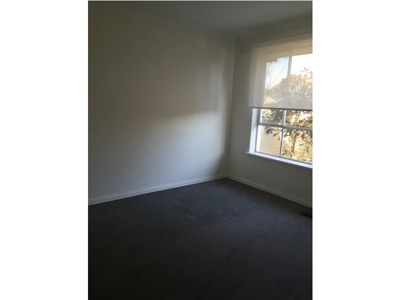 26 Leopold Crescent, Mont Albert VIC 3127