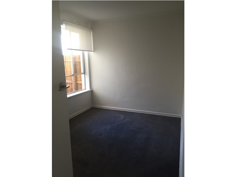 26 Leopold Crescent, Mont Albert VIC 3127