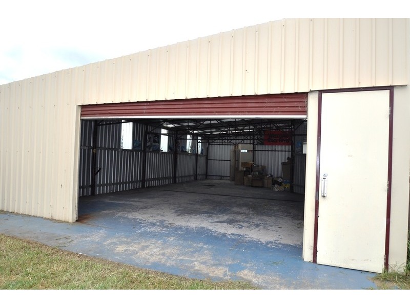 215 Station Road, Melton South VIC 3338