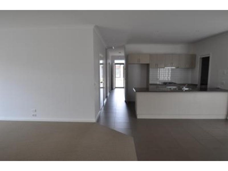 13 San Sebastian Drive, Point Cook VIC 3030