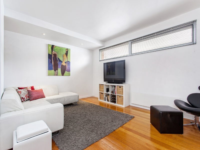 2/23 Foster Street, St Kilda VIC 3182