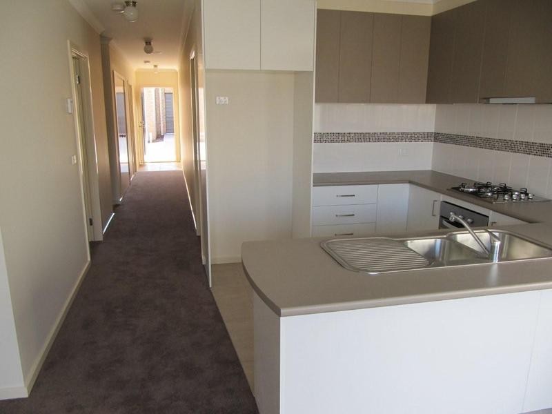 4 Black Night Way, Kurunjang VIC 3337