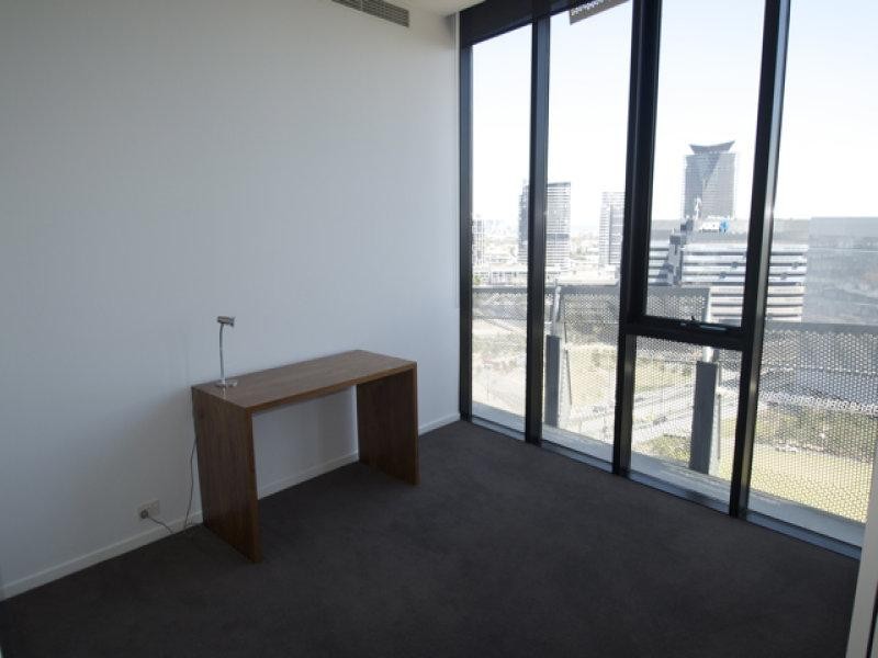 8 Waterview Walk, Docklands VIC 3008