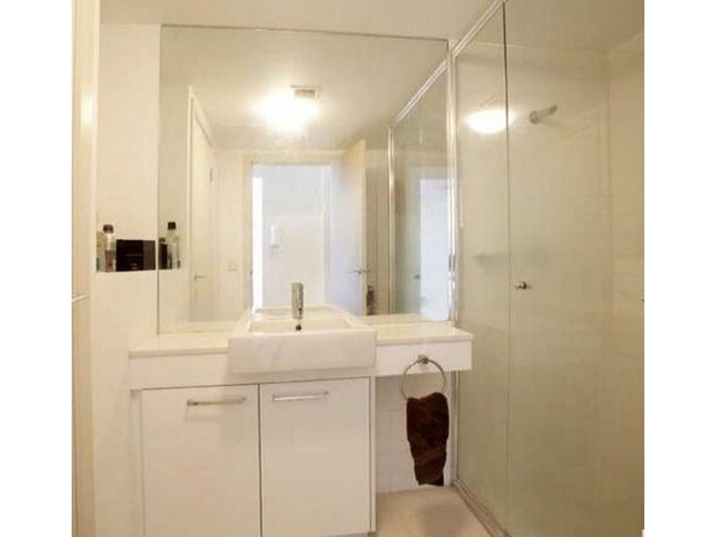 1414/100 Harbour Esplanade, Docklands VIC 3008