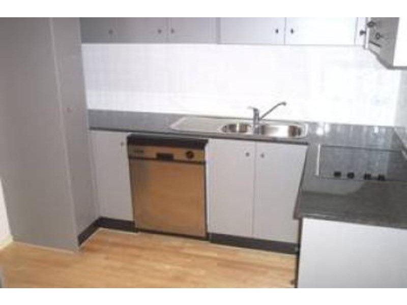 16 Mawbey Street, Kensington VIC 3031