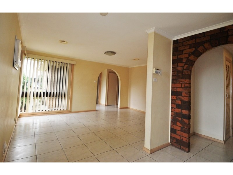 16 Tarlee Drive, Albanvale VIC 3021