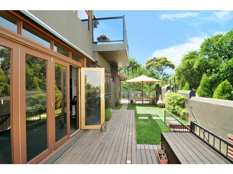 10 Hyton Crescent, Kew VIC 3101