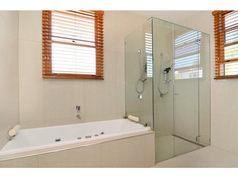 10 Hyton Crescent, Kew VIC 3101