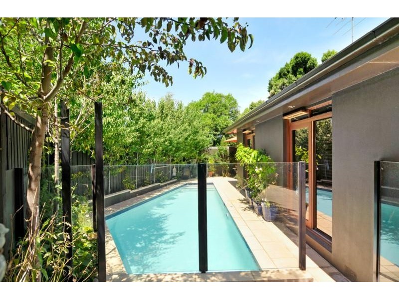 10 Hyton Crescent, Kew VIC 3101