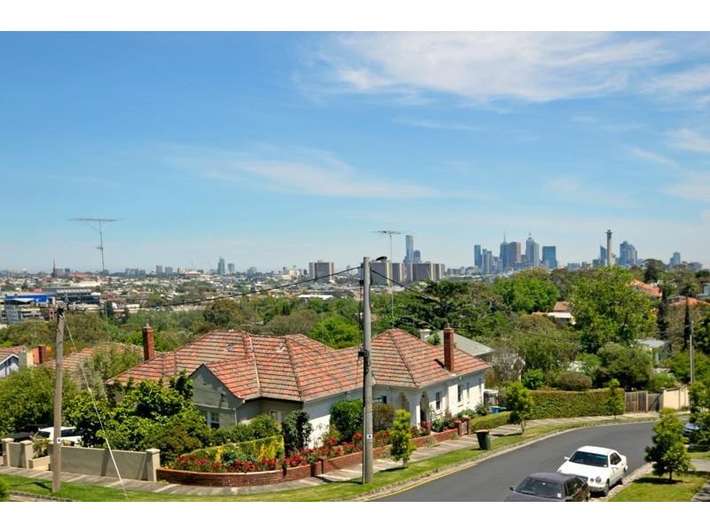 10 Hyton Crescent, Kew VIC 3101