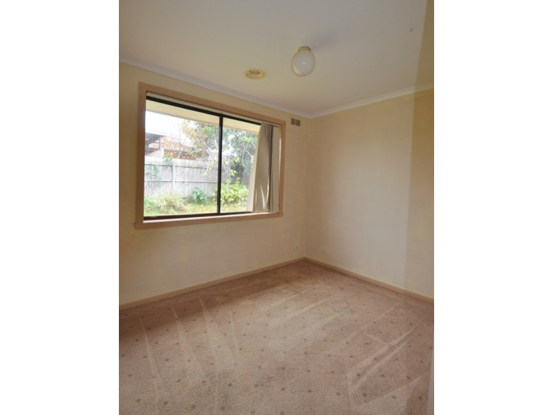 16 Tarlee Drive, Albanvale VIC 3021