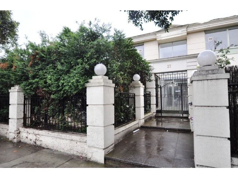11/37 Melby Avenue, St Kilda East VIC 3183