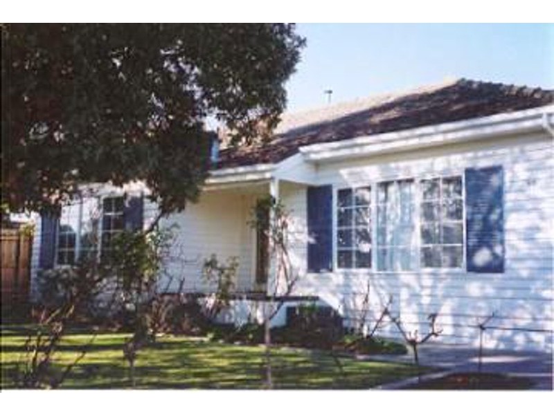 30 Farleigh Avenue, Burwood VIC 3125