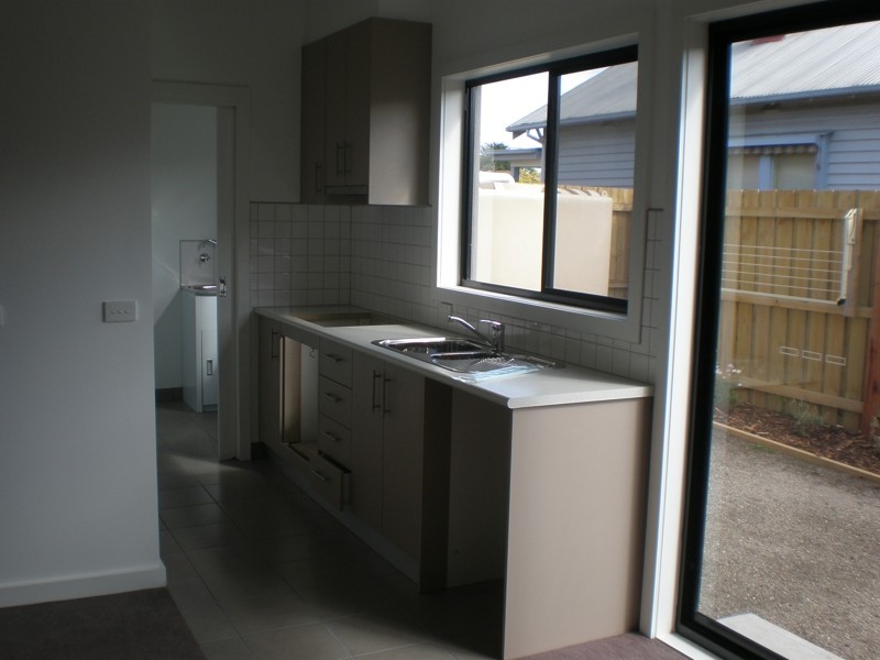 15 Edgar Street, Kingsville VIC 3012