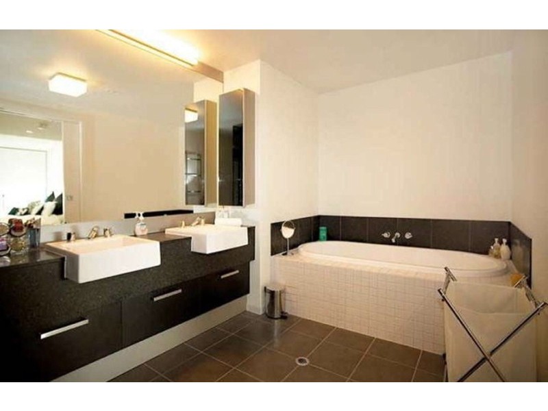 2503/70 Lorimer, Docklands VIC 3008