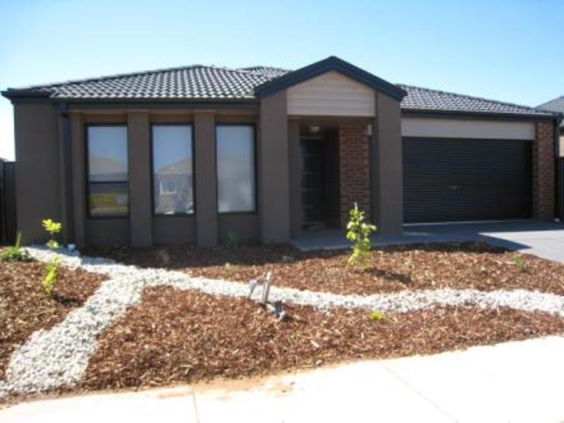 11 Taunton Grove, Derrimut VIC 3030