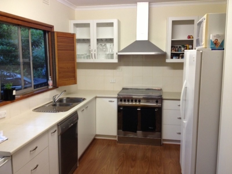 31 Valley Road, Mount Waverley VIC 3149