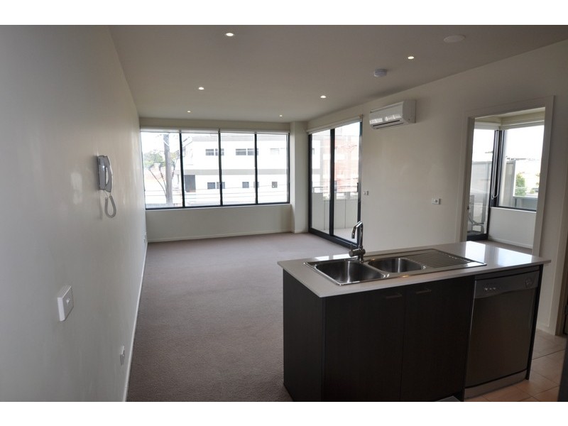 P204/49 Plenty Road, Preston VIC 3072