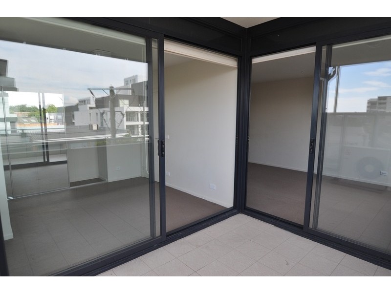 P204/49 Plenty Road, Preston VIC 3072