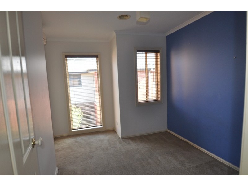 2/19 Waratah Street, West Footscray VIC 3012