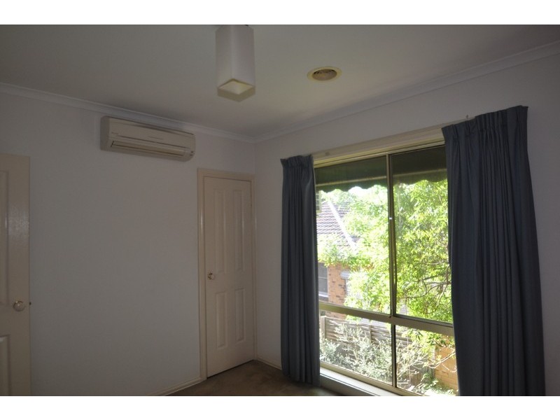 2/19 Waratah Street, West Footscray VIC 3012