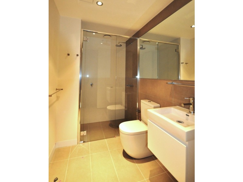 T4 770D Toorak Road, Glen Iris VIC 3146