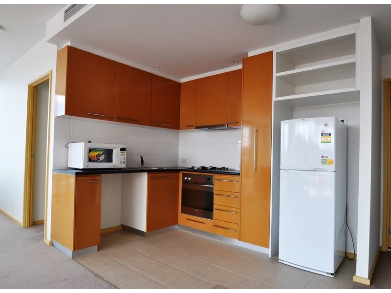 82 Queens Road, Melbourne VIC 3004
