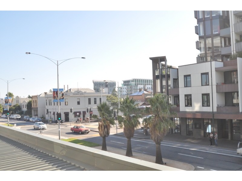 203B/84 Bay Street, Port Melbourne VIC 3207