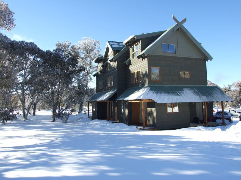 Crooked 1/5 Burrinjuck Lane, Dinner Plain VIC 3898