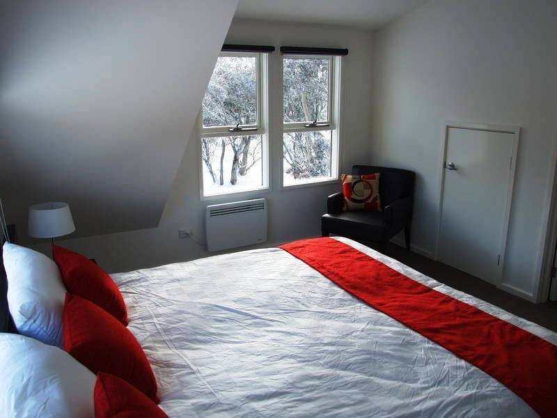 Crooked 1/5 Burrinjuck Lane, Dinner Plain VIC 3898