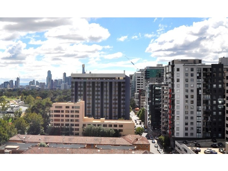 82 Queens Road, Melbourne VIC 3004