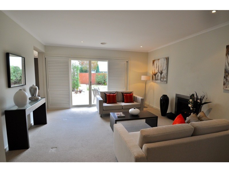 22 Augusta Square, Heatherton VIC 3202