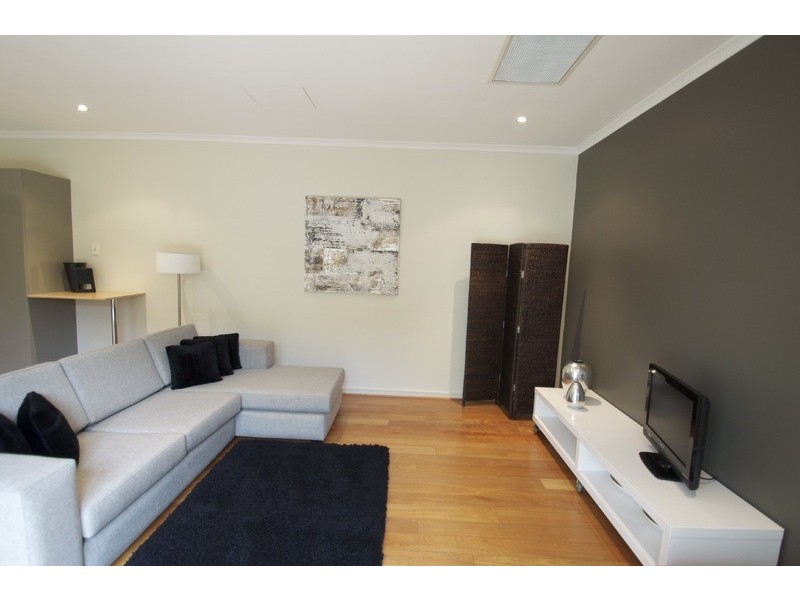 22 Augusta Square, Heatherton VIC 3202