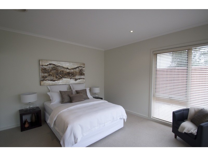 22 Augusta Square, Heatherton VIC 3202