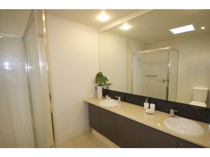 22 Augusta Square, Heatherton VIC 3202