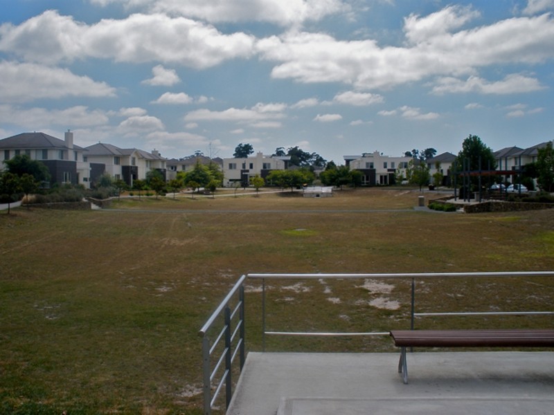 22 Augusta Square, Heatherton VIC 3202