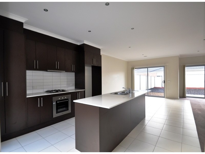 11 Toledo Crescent, Point Cook VIC 3030