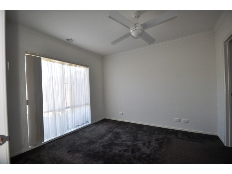 31 Pinewood Drive, Carrum Downs VIC 3201