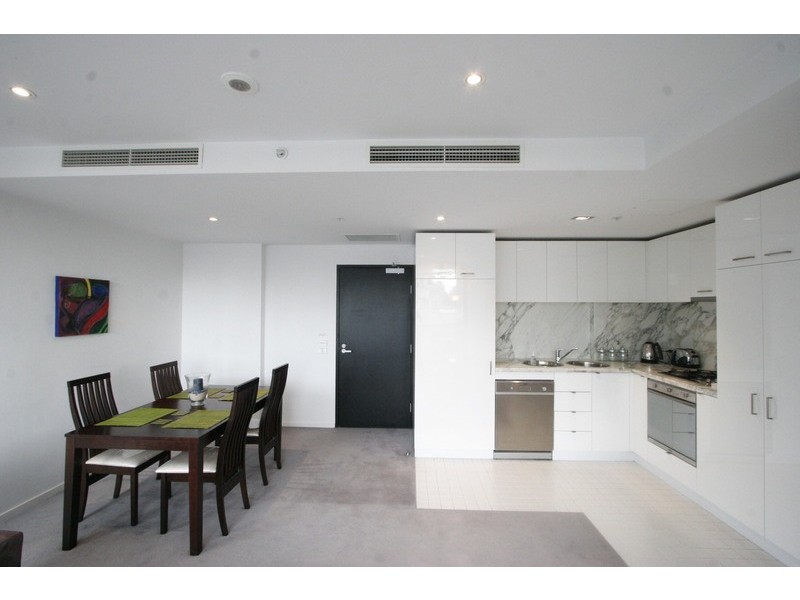8 Waterview Walk, Docklands VIC 3008