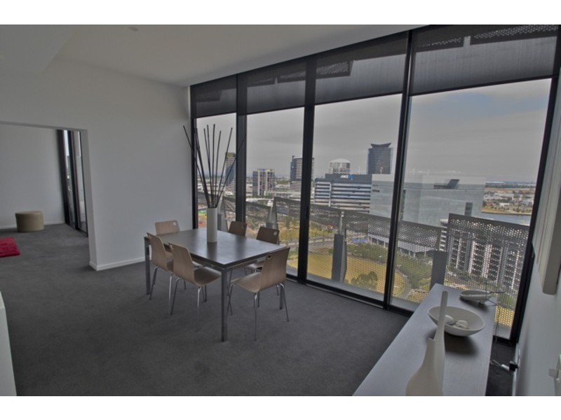 N1801/8 Waterview Walk, Docklands VIC 3008