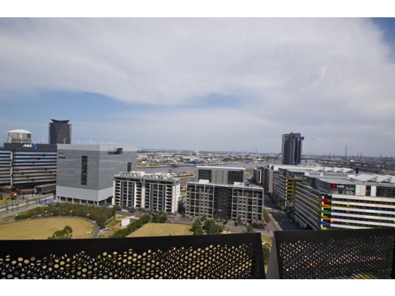 N1801/8 Waterview Walk, Docklands VIC 3008