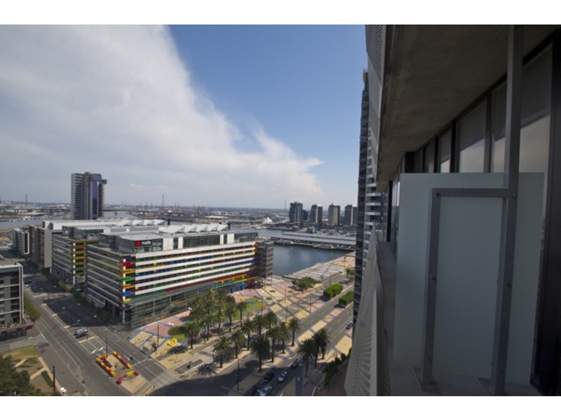 N1801/8 Waterview Walk, Docklands VIC 3008