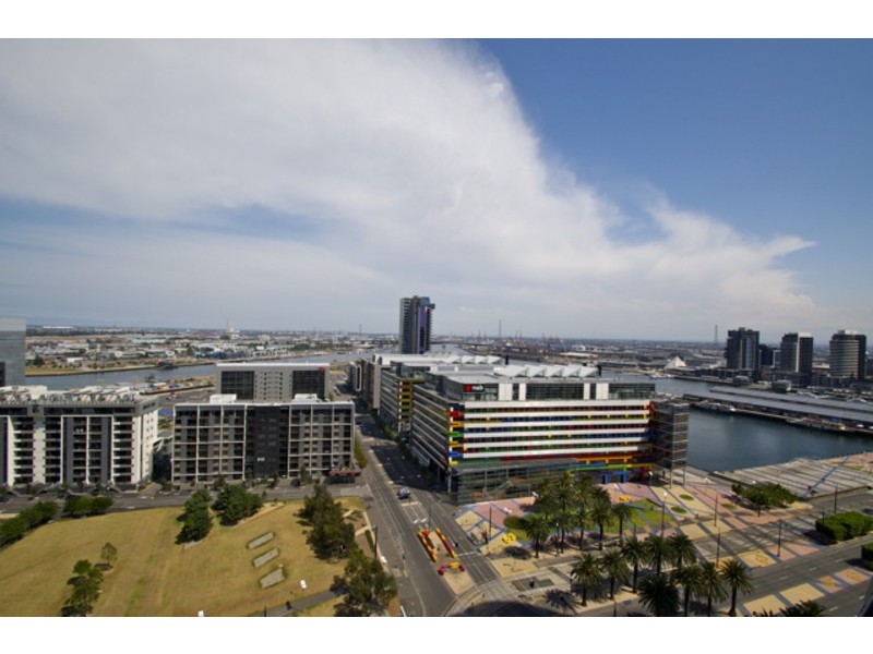 N1801/8 Waterview Walk, Docklands VIC 3008