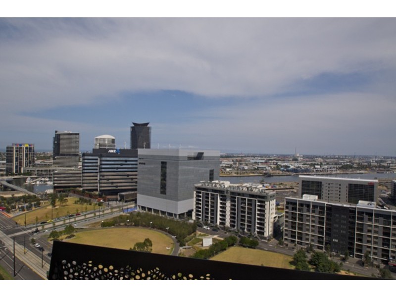 N1801/8 Waterview Walk, Docklands VIC 3008