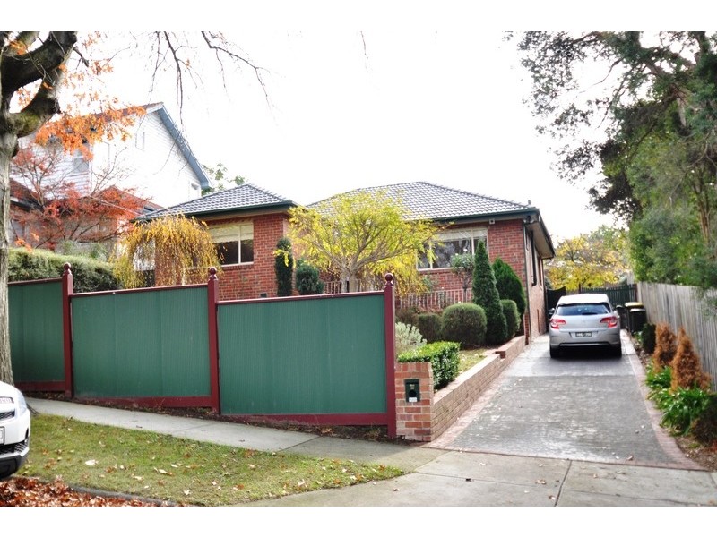 39 Sweetland Road, Box Hill VIC 3128