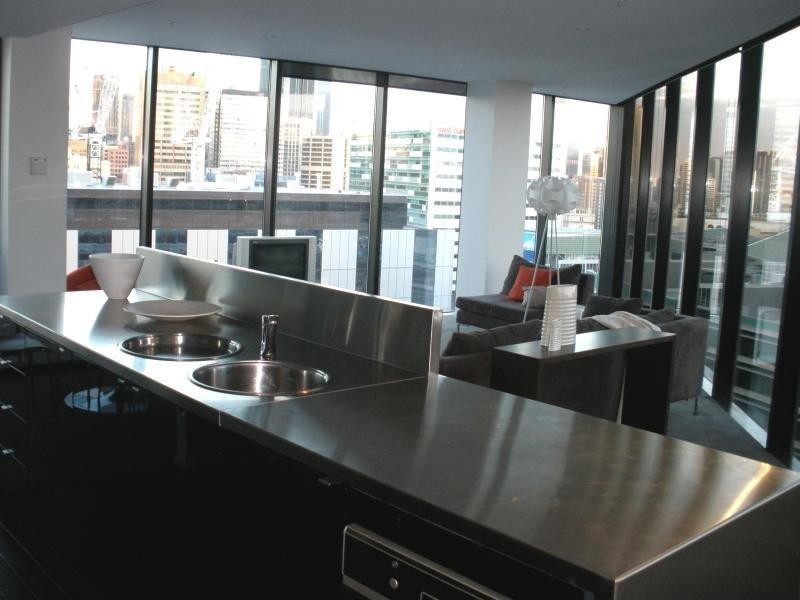 18 Waterview Walk, Docklands VIC 3008